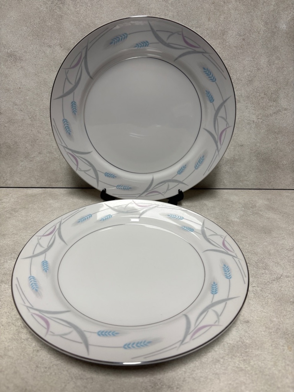 Vintage Valmont China Royal Wheat Set of 2 Dinner Plates 10 1/4"